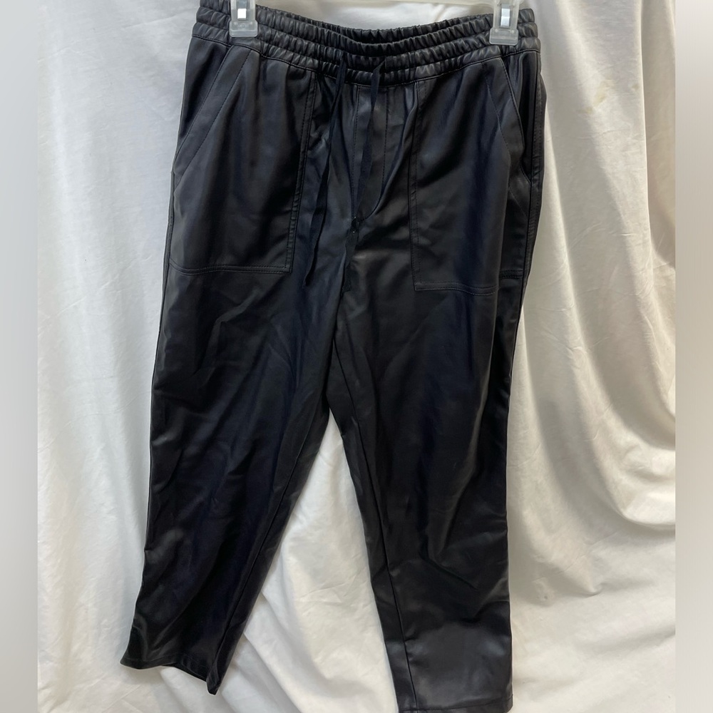 Wonderly Men's Charcoal faux leather Jogger Pants size M